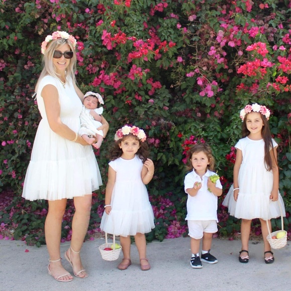 Leah - Picture 2 of 2